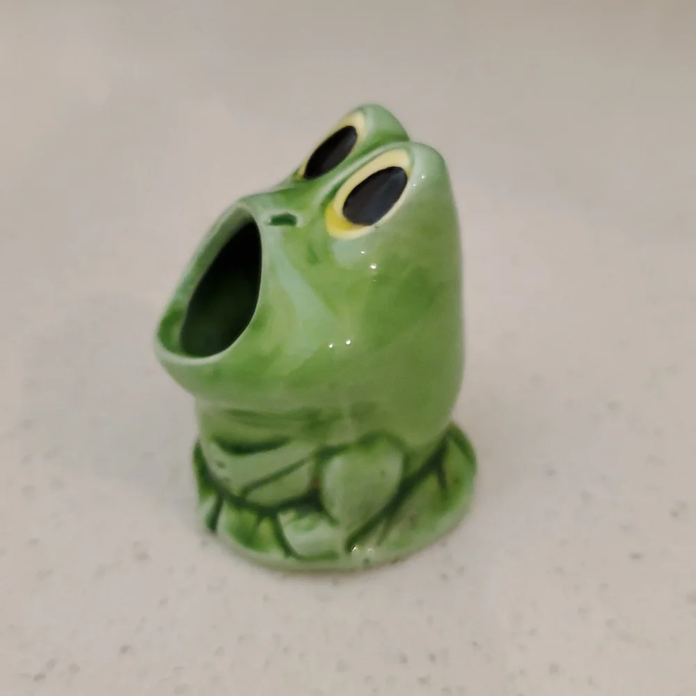 Vintage Ceramic Frog Toothpick Holder Japan - Picture 3 of 7